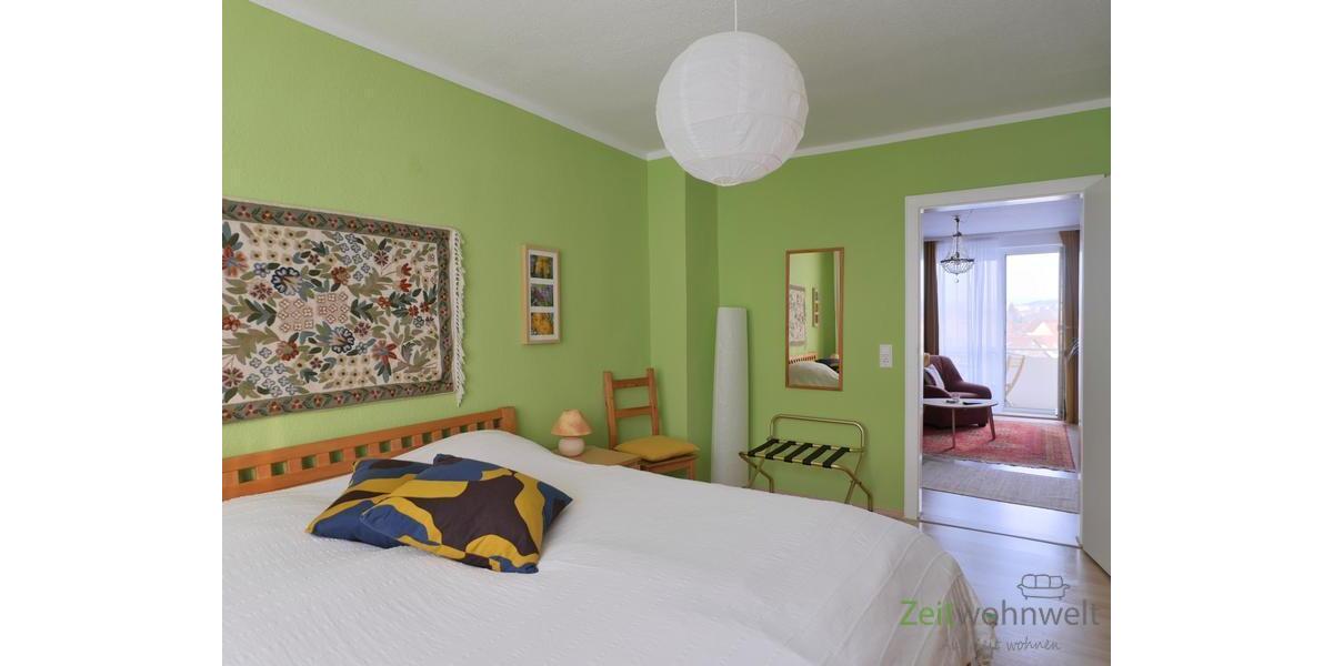 Schlafzimmer-Wohnzimmer-Balkon