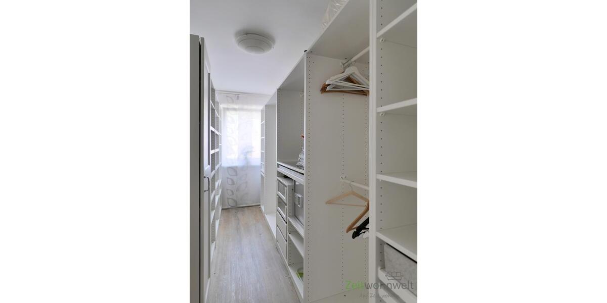 begehbarer Kleiderschrank