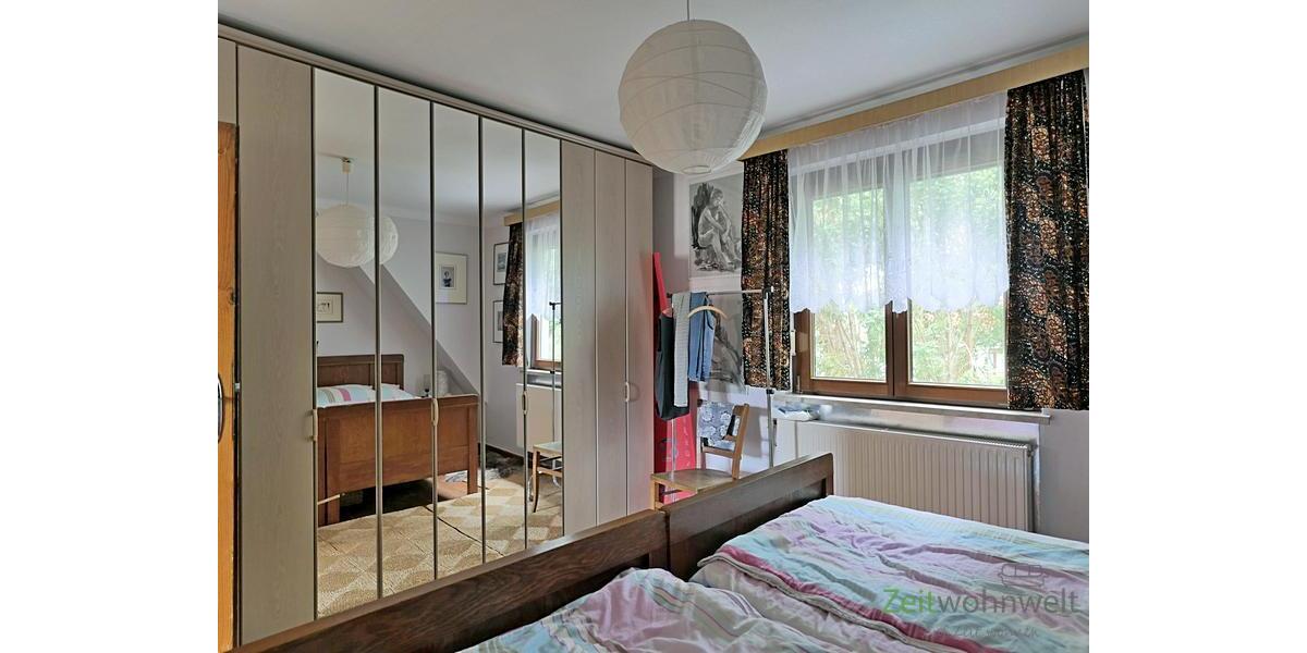 verspiegelter Kleiderschrank